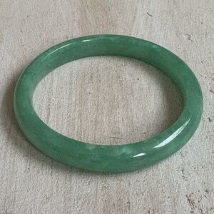 Vintage Green Jade Bangle Bracelet